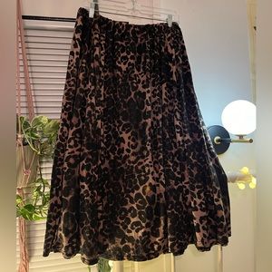 Boohoo Leopard Print Midi Skirt 🐆
